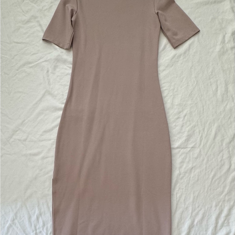 Nike Women’s Small  Midi TShirt Dress NWOT ($85) Sportswear Essential Crewneck - Picture 3 of 7